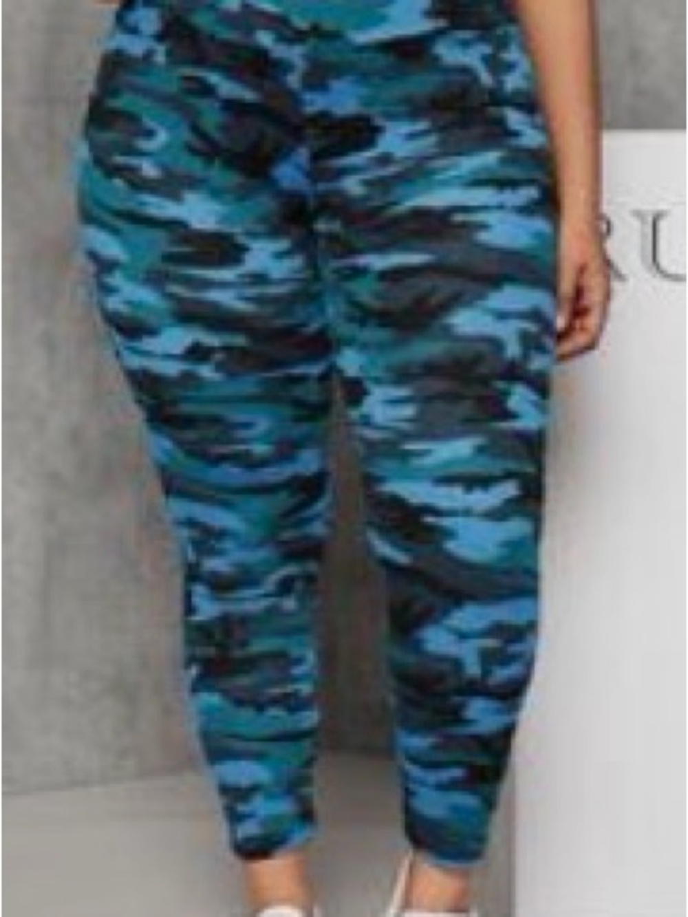Plus Size Blue Camo High-Waist Leggings
